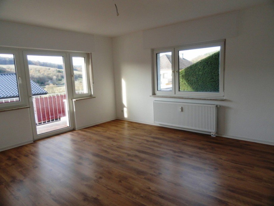 Helle, gro�z�gige R�ume Mehrfamilienhaus Aarbergen / Hausen �ber Aar
