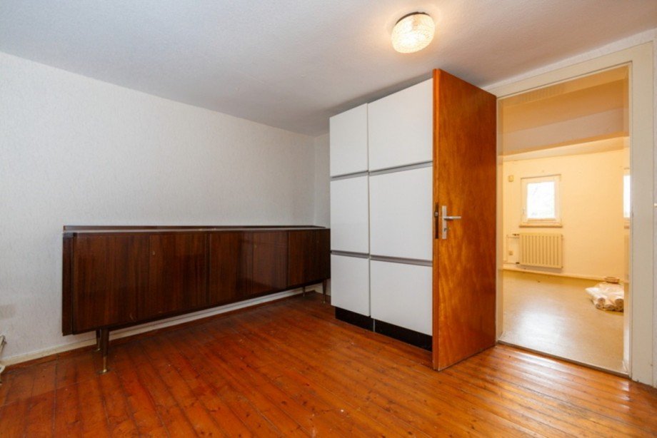 Zimmer 3 OG Einfamilienhaus Schlangenbad / Hausen vor der H�he