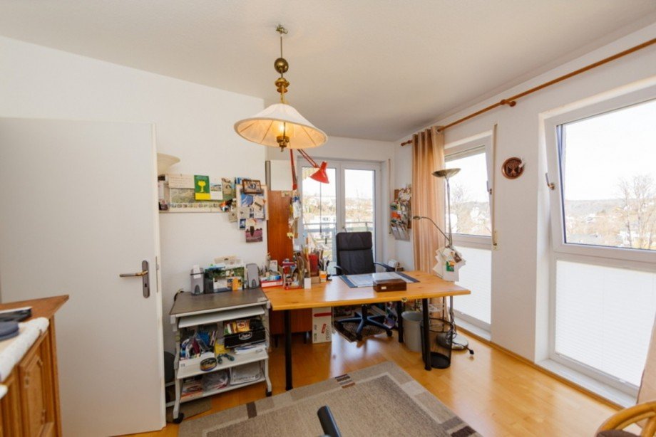 Lichtdurchflutetes Arbeitszimmer Etagenwohnung Bad Schwalbach