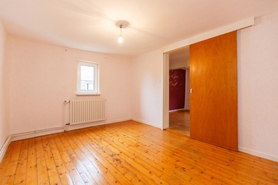 Zimmer 2 OG Einfamilienhaus Schlangenbad / Hausen vor der H�he