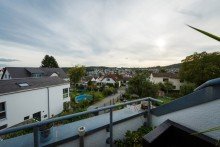 ...mit Blick �ber Wiesbaden Naurod Kapitalanlage: Traumhafte Maisonette mit Terrasse und Blick �ber Wiesbaden Naurod