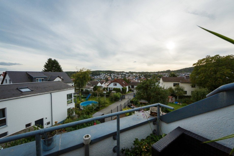 ...mit Blick �ber Wiesbaden Naurod Maisonettewohnung Wiesbaden / Naurod