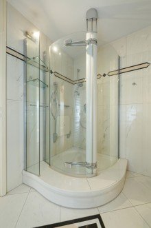 ... und altersgerechter Dusche Terrassenwohnung mit kleinem Garten in ruhiger, gr�ner Lage von Wiesbaden Biebrich
