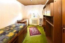 Kinderzimmer 2 Familienfreundlicher Walmdachbungalow in Mainz-Kastel - Wohntraum zum Greifen nah!
