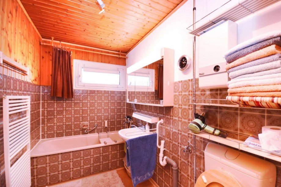 Gro�es Tageslichtbad... Einfamilienhaus Hohenstein