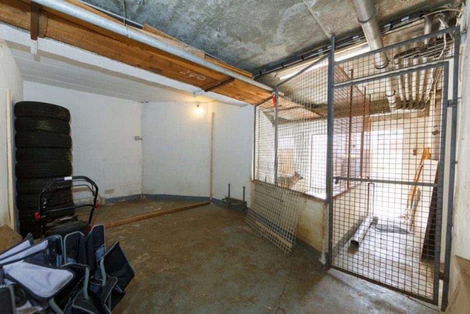 Gro�er Schuppen Doppelhaush�lfte Aarbergen / R�ckershausen