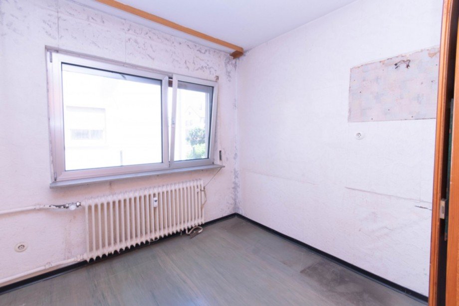 Kinderzimmer EG Mehrfamilienhaus R�sselsheim