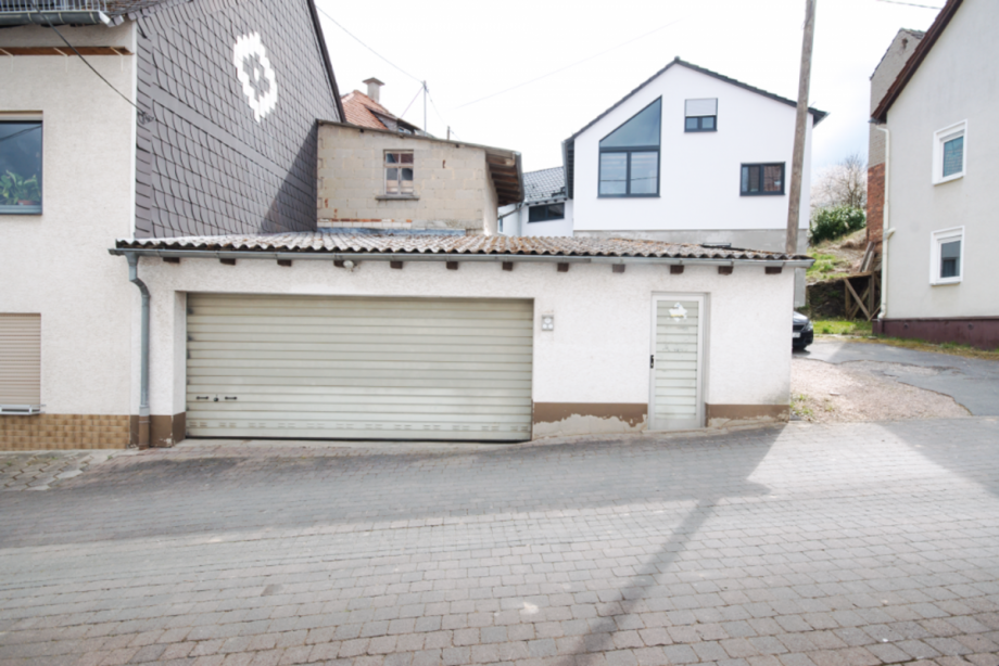 Gro�e Doppelgarage Mehrfamilienhaus Hohenstein