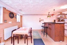 Gro�er Hobbyraum Familientraum mit Ausbaupotential im Gr�nen!