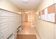 Gepflegtes Treppenhaus Investoren aufgepasst: Gut vermietetes Apartment zu verkaufen!