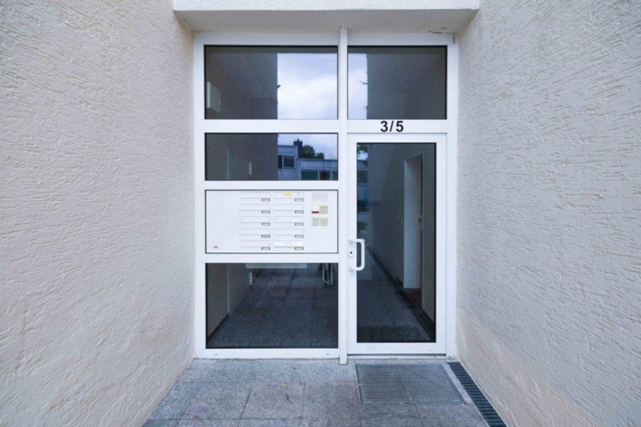 Eingangsbereich Etagenwohnung Wiesbaden / Nordost