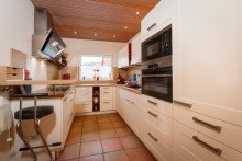 Hochwertige Einbauk�che... Modernisiertes Traumhaus in Feldrandlage