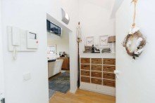 Eingangsbereich mit Diele und Videosprechanlage Wohnen �ber den Weinbergen - Penthouse mit gro�er Dachterrasse