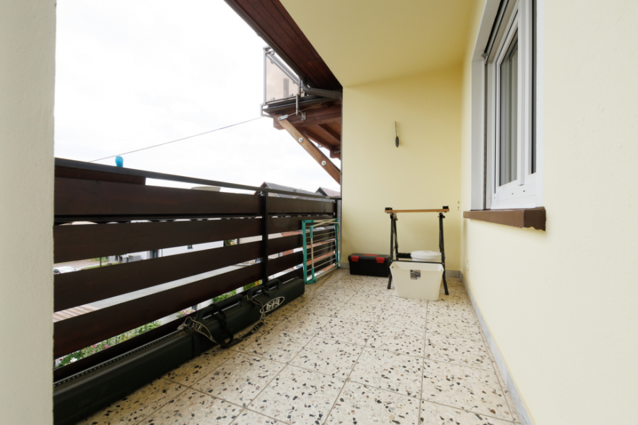 Balkon OG Doppelhaush�lfte Taunusstein