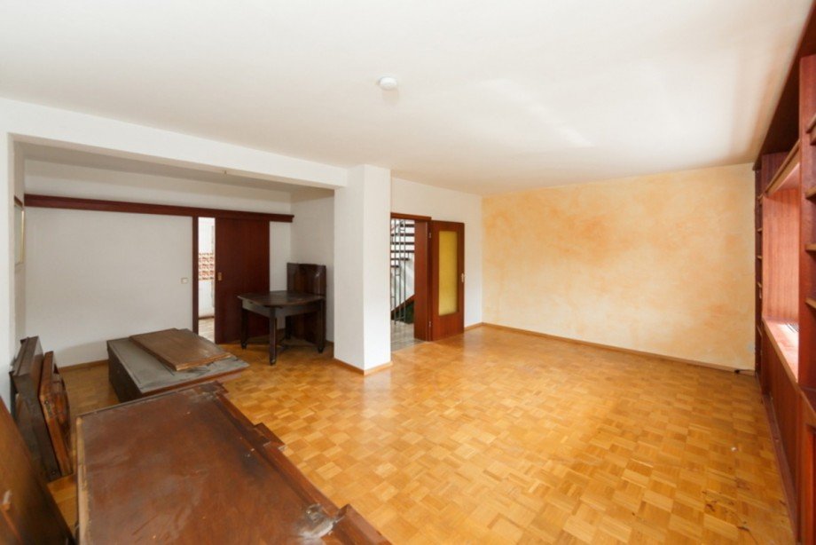 Wohn- und Esszimmer... Reihenmittelhaus Wiesbaden