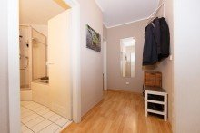 ...hell und mit Garderobe Traumhafte Maisonettewohnung mit S�dbalkon und Tiefgaragenstellplatz