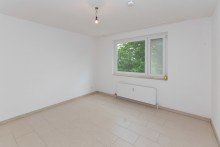 Schlafzimmer mit Feinsteinzeug Attraktive Zweizimmerwohnung in Mainz Marienborn  f�r Eigennutzer und Investoren