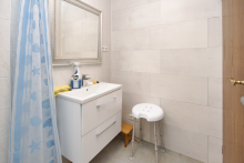 Modernes Bad EG... Sanierungsobjekt mit Potenzial - Haus in guter Lage von L�hnberg