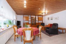Wohnzimmer EG... Massivhaus mit Kamin und separater Wohnebene in Idstein-Walsdorf