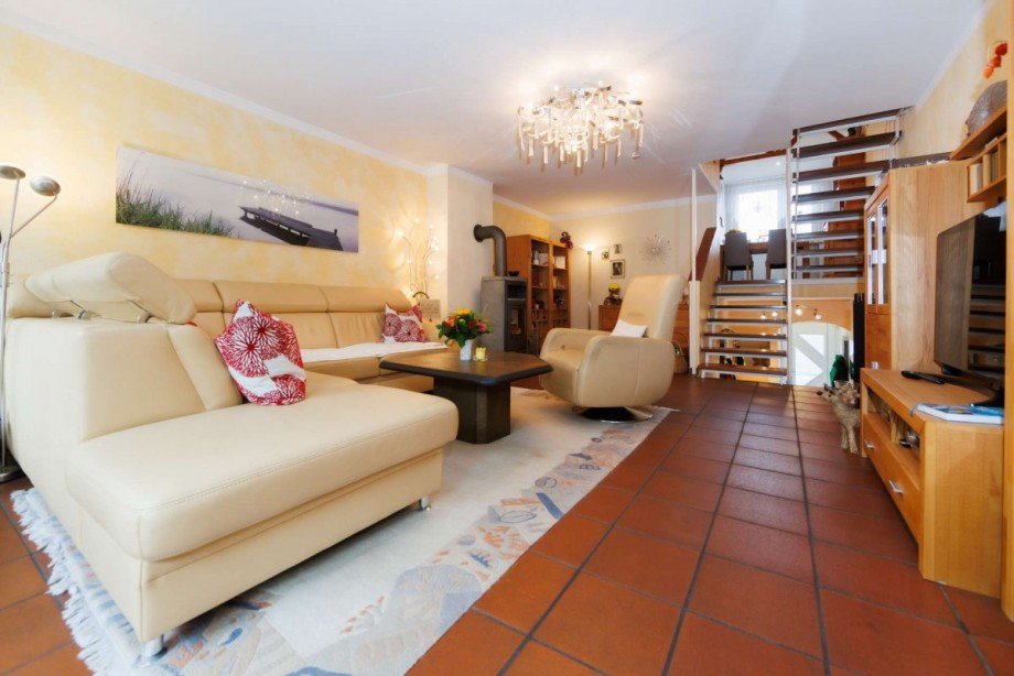 Splitlevel - Blick auf Diele und Essbereich Reihenendhaus Bad Schwalbach