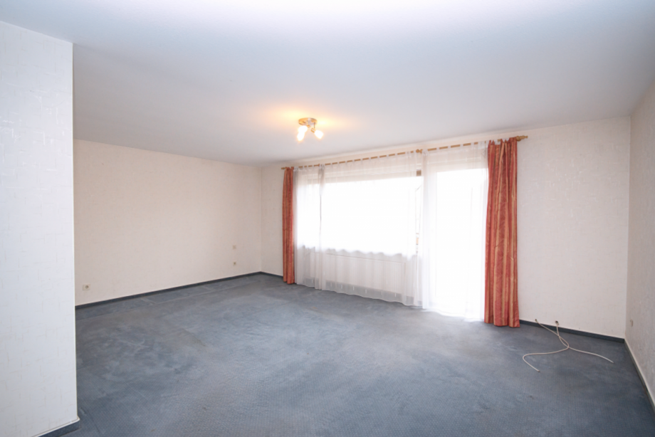 Wohnzimmer 1. OG Anbau Mehrfamilienhaus Hohenstein