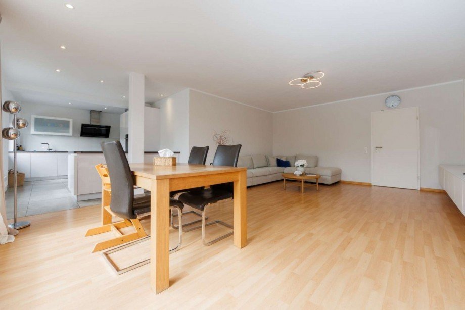 ...mit Essbereich.... Etagenwohnung Taunusstein