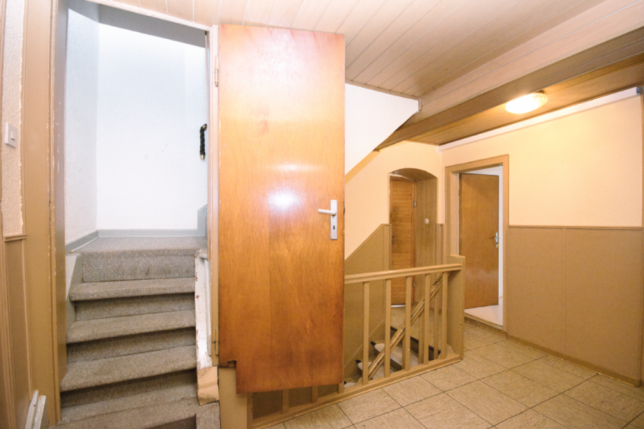 Flur 1.OG Haupthaus Mehrfamilienhaus Hohenstein