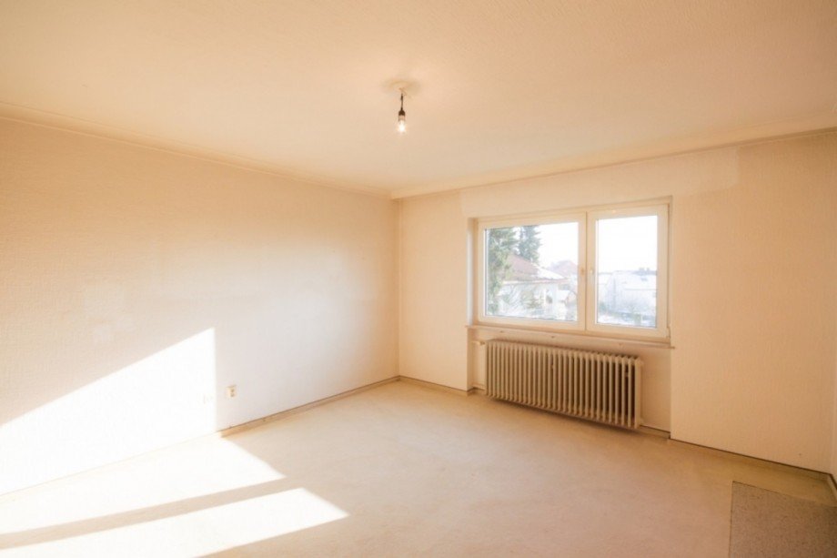 Schlafzimmer EG Mehrfamilienhaus Niedernhausen