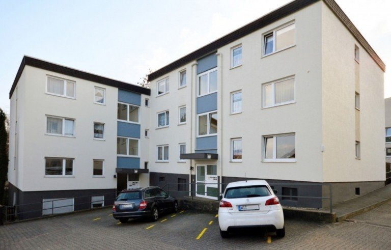 Eigentumswohnung Wiesbaden Naurod Wiesbaden Etagenwohnung Naurod: Schicke 4 Zimmer Familienwohnung mit Balkon und Stellplatz