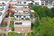 Gepflegtes Terrassenhaus Elegante Terrassenwohnung mit traumhaftem Parkblick