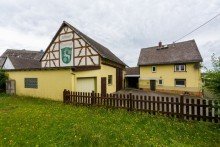 Au�enansicht auf das... Sch�ner Resthof mit gro�er Scheune und Ausbaupotential