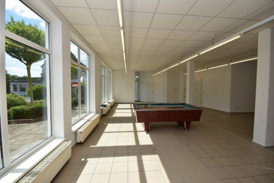 Noch nicht saniert und aufgeteilt Ladenlokal Taunusstein