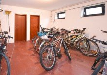 Fahrradkeller Ideal f�r Paare und kleine Familien: Gut gelegene Wohnung in Bischofsheim!