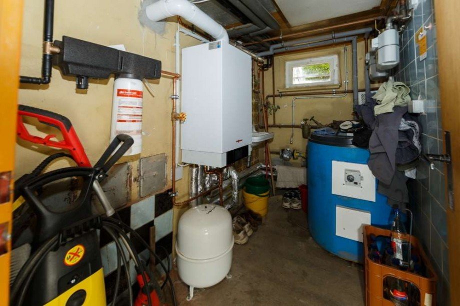 Moderne Gas-Brennwerttherme Mehrfamilienhaus Taunusstein / Bleidenstadt