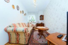 Zimmer  Kind  Modernisierter Wohntraum im Gr�nen