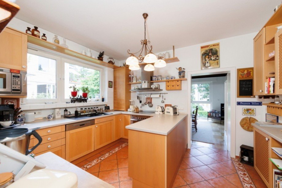 Ger�umige K�che - Erdgeschoss Einfamilienhaus Wiesbaden / Nordost