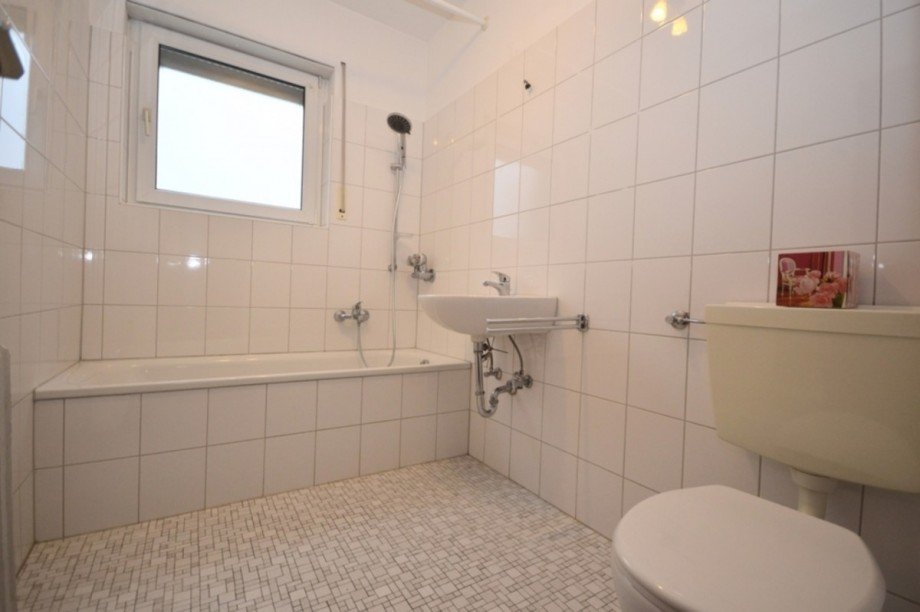 Bad Etagenwohnung Wiesbaden