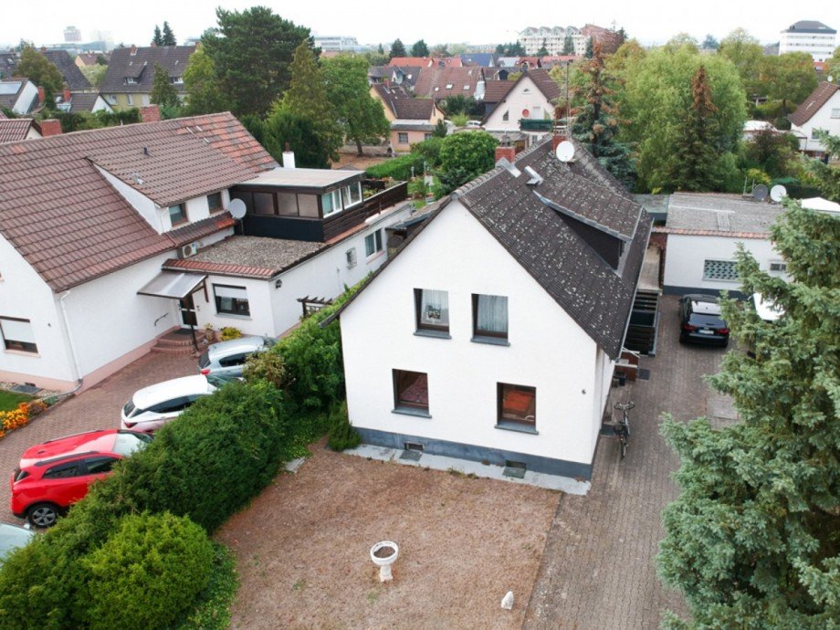 Ruhige, aber zentrale Lage Mehrfamilienhaus R�sselsheim