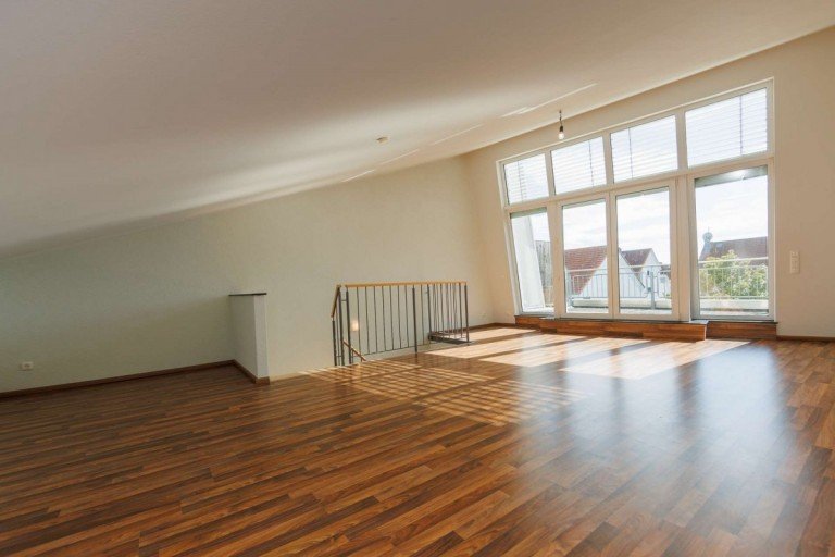 Lichtdurchflutetes Studio Bischofsheim Reihenhaus Familientraum im Passivhaus mit Garten, Dachterrasse und Feldrandn�he