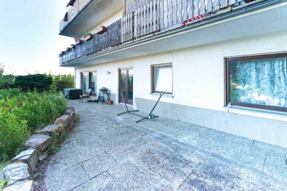 Gro�e Terrasse Mehrfamilienhaus Hohenstein / Born