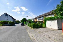 S�dseite: Wohnr�ume, Garten und eine ruhige Anliegerstra�e Familientraum in zentraler Lage von Weiterstadt