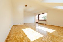 ...mit Zugang zum S�dostbalkon Erstbezug nach Sanierung: Wohnung mit Traumblick am Sonnenhang - Keine K�uferprovision