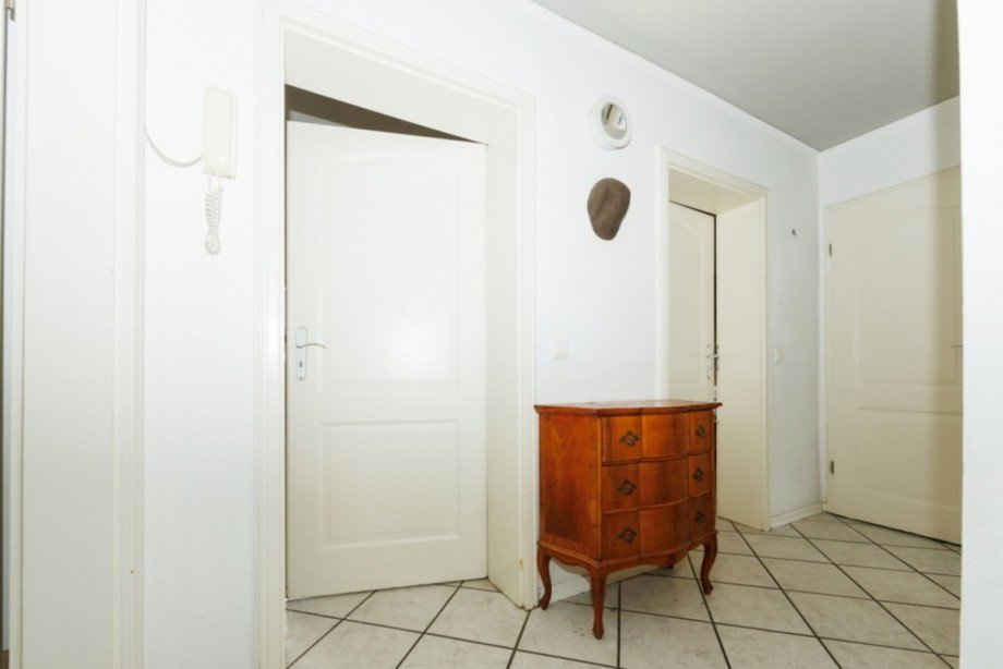 Diele EG Mehrfamilienhaus Heidenrod / Laufenselden