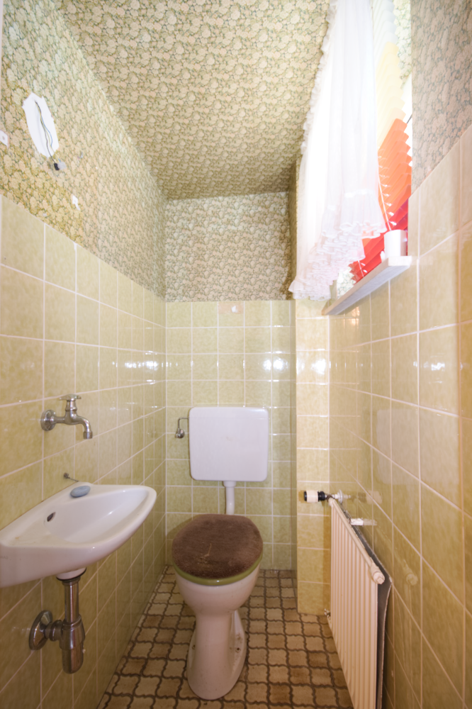 G�ste-WC EG Doppelhaush�lfte Taunusstein