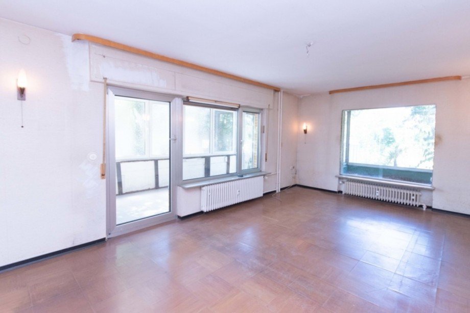 Wohnzimmer EG Mehrfamilienhaus R�sselsheim