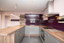 Viel Platz zum Kochen Modernisierte Wohnung mit Luxus-Bad, XL-K�che und Fernblick