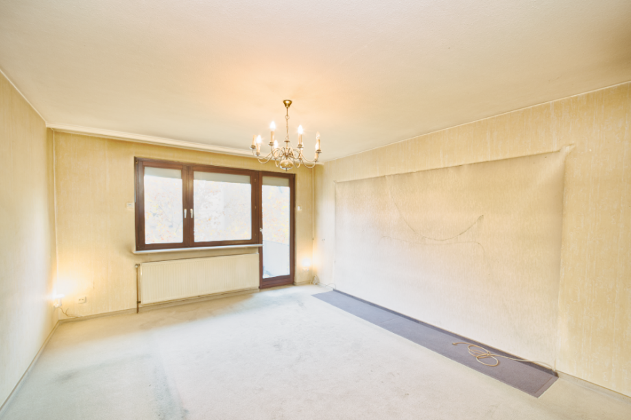 Gro�es, helles Wohnzimmer mit Balkon zur Rheinstra�e... Etagenwohnung Mainz