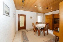 Arbeitszimmer OG Flexibles Mehrgenerationenhaus mit Traumblick und separatem B�ro in Bleidenstadt