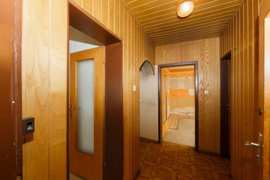 Flur EG Mehrfamilienhaus Taunusstein / Bleidenstadt