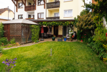 Sch�ner Garten Gro�z�gige Doppelhaush�lfte mit zus�tzlicher Wohneinheit in Taunusstein-Neuhof